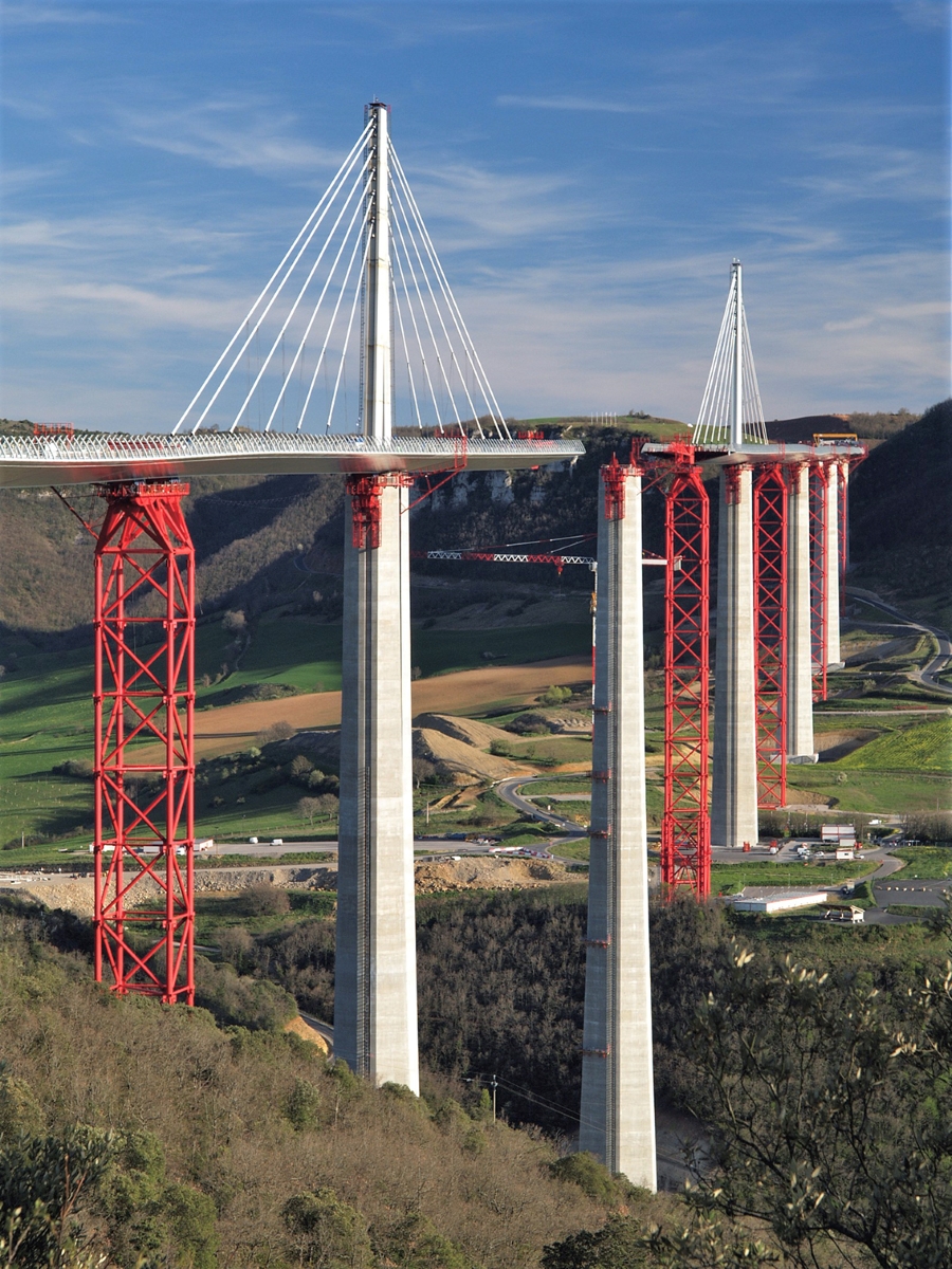 Le viaduc de Millau EGF Le viaduc de Millau EGF
